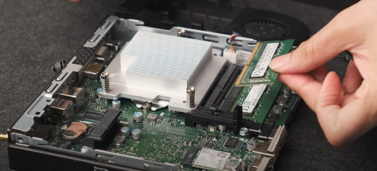 Instalar una memora RAM en un Mini PC Dell Optiplex 3080